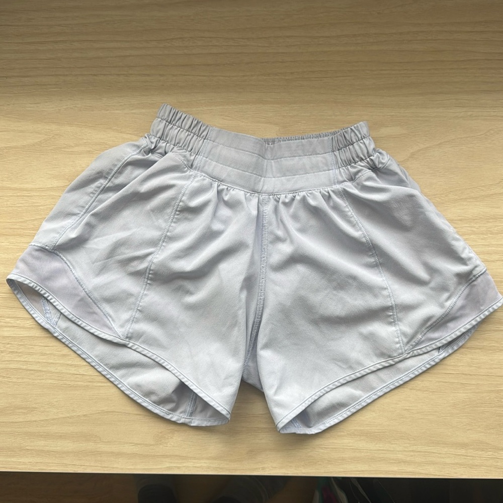 HOTTY HOT LOW-RISE LINED SHORT 4"
Pastel Blue
Size: 0